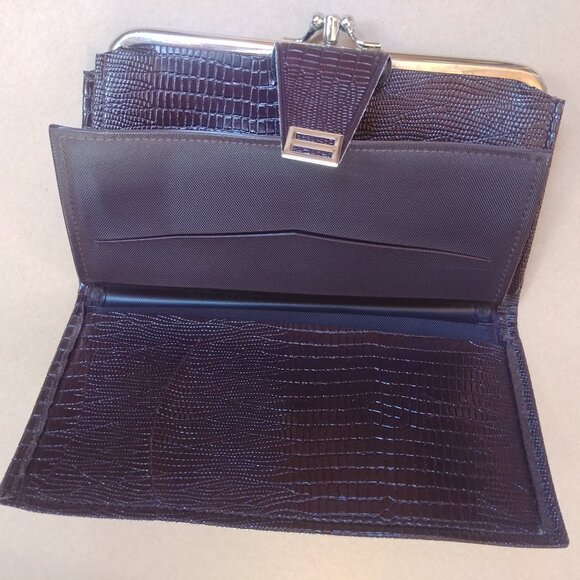 Vintage Leatherette Canada dark brown snakeskin leather wallet - Picture 10 of 14